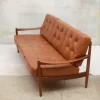Vintage Sofa mit Cognacfarbenem Lederkissen, 1965