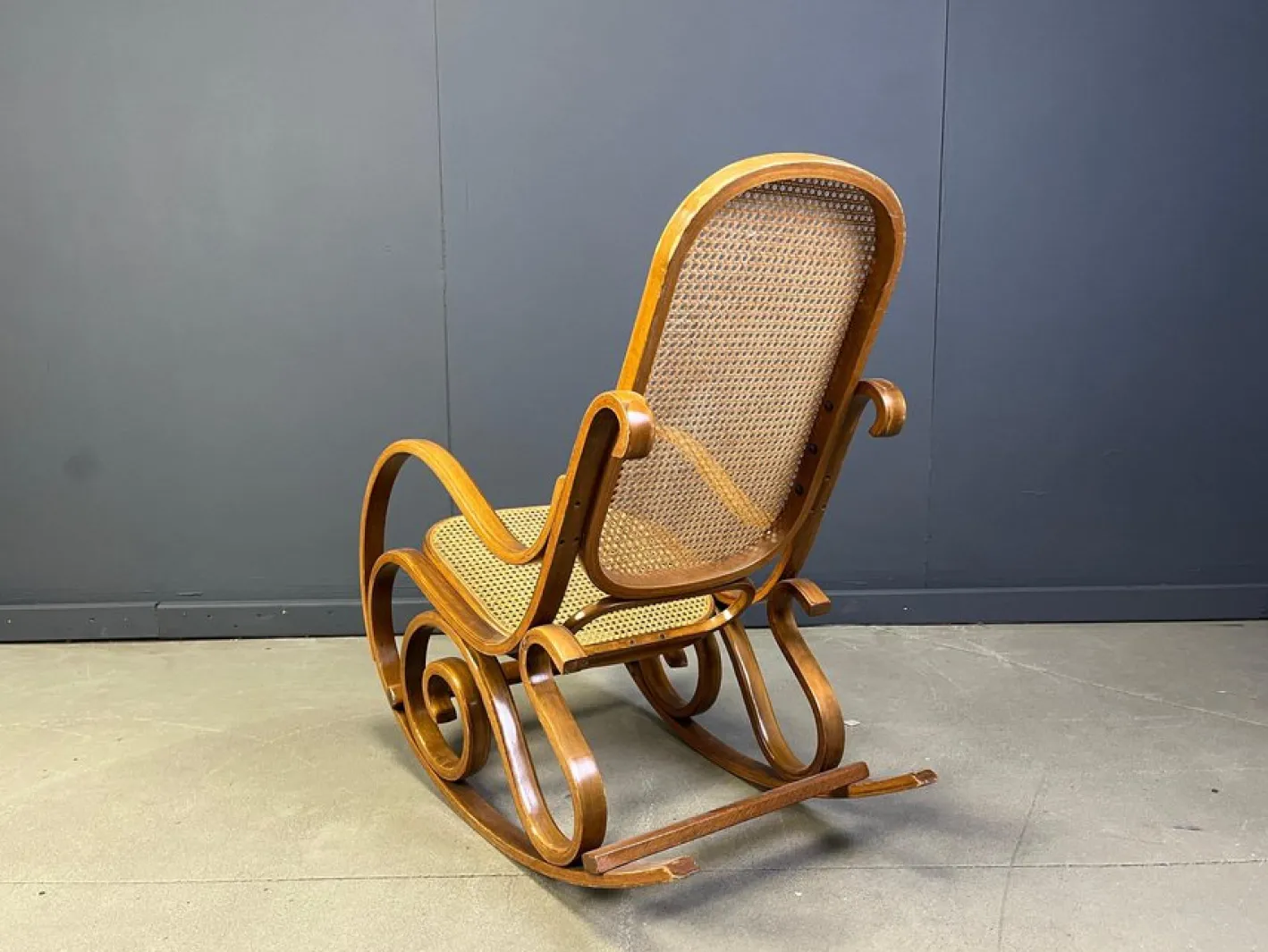 Vintage Thonet Schaukelstühle, 1960er