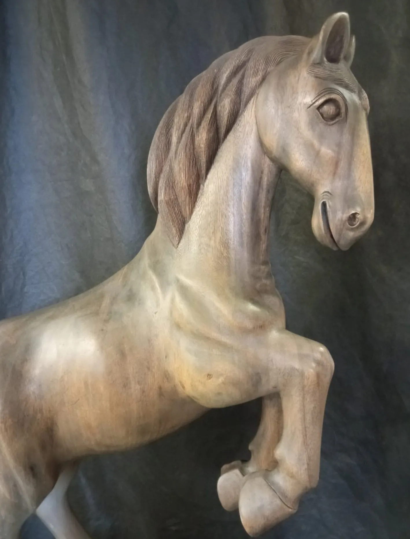 Walnuss Holz Soaring Horse Skulptur