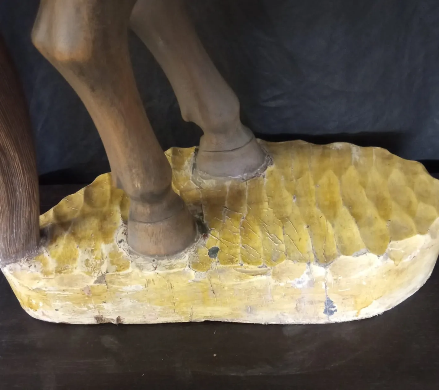 Walnuss Holz Soaring Horse Skulptur