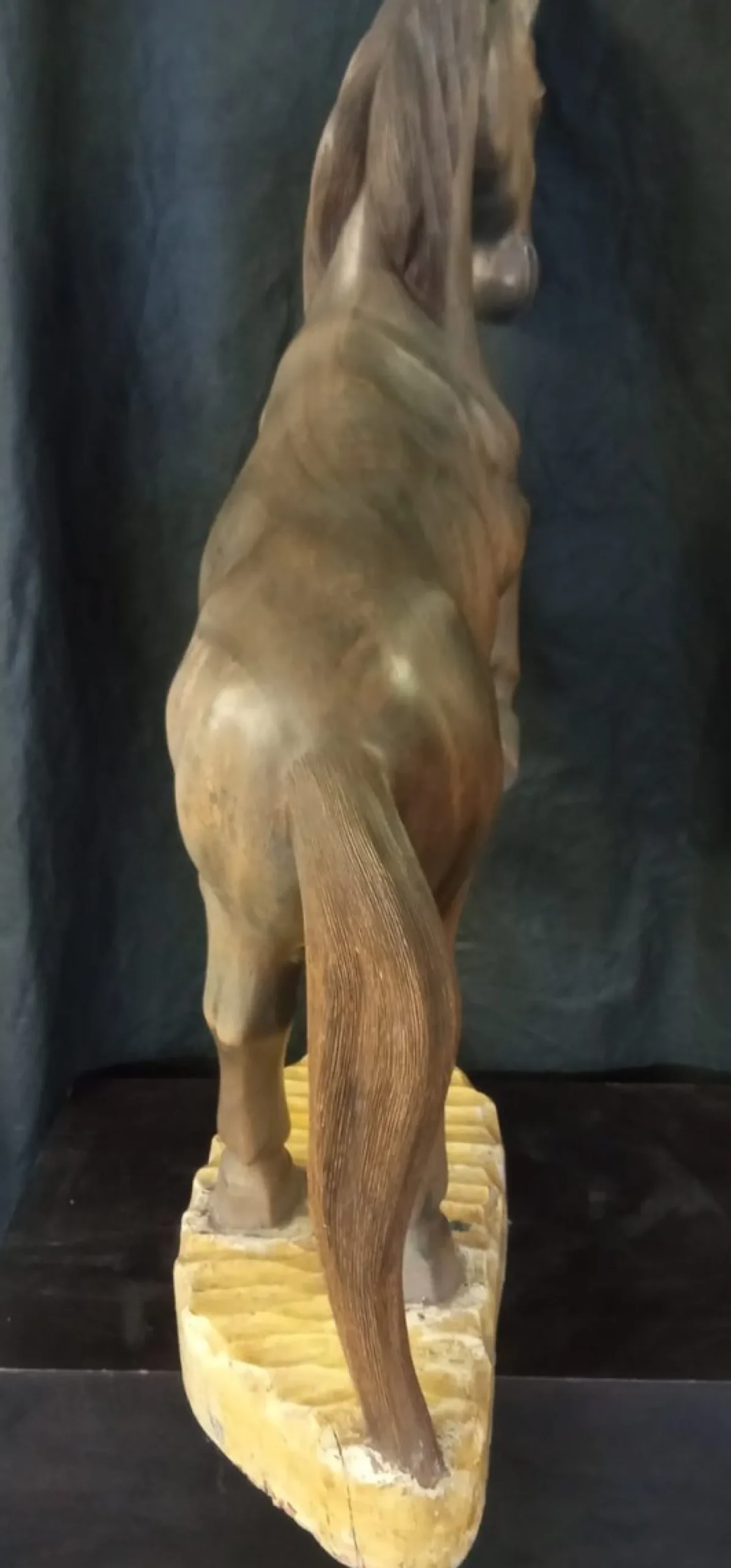 Walnuss Holz Soaring Horse Skulptur