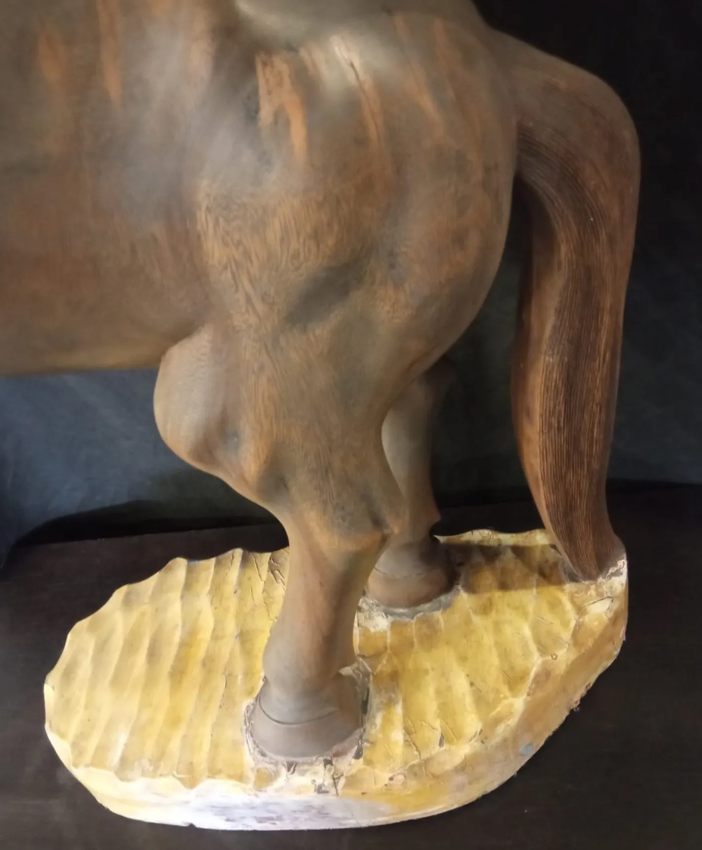 Walnuss Holz Soaring Horse Skulptur