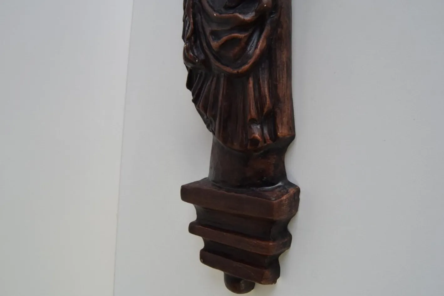 Wandskulptur Madonna mit Kind, 1930er