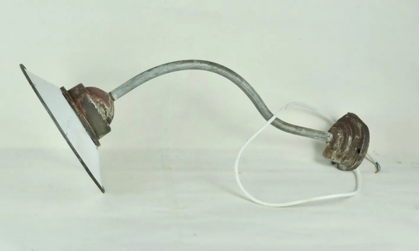 Weiß Emaillierte Metall Gartenlampe, 1940er