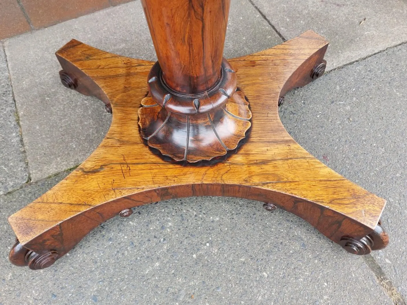 William IV Palisander Kartentisch