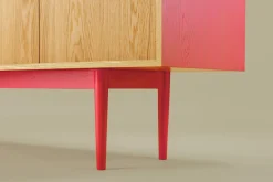 Xoxo Pink Sideboard von Phormy