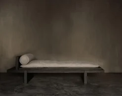 Yoishu Daybed von Kana Objects