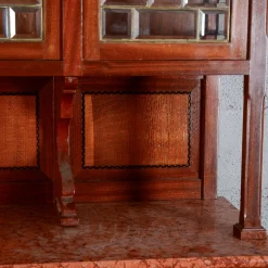 Zweiteiliges Sideboard mit Vitrine und 4 Türen